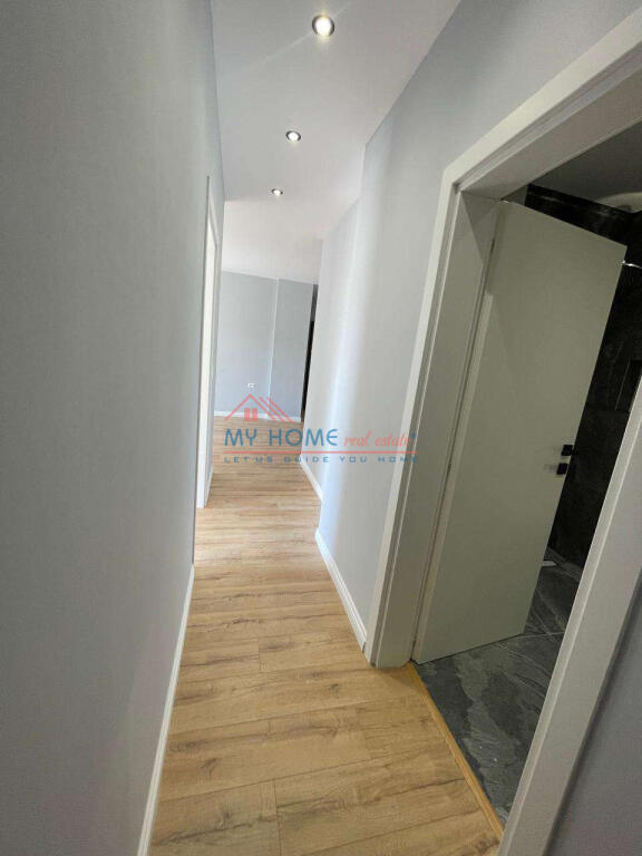 Apartament 1+1 ne shitje tek 5 Maji ne Tirane