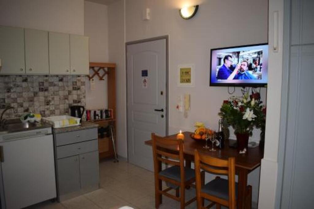 Apartament Me Qera 1+1 Ne Qender (ID B2101159) Tirane.