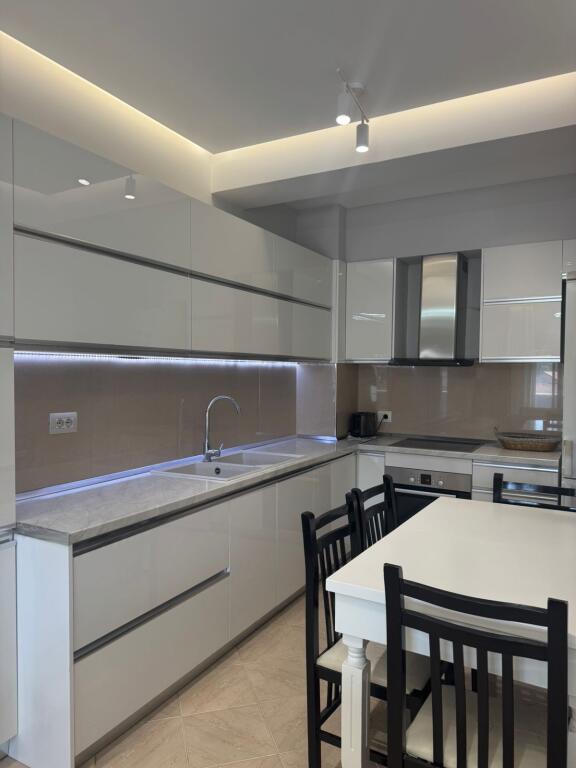 2+1+2 Apartment for Rent near the United School!!!