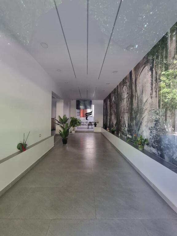 SHOP FOR RENT 55 M2 NEW MARKET