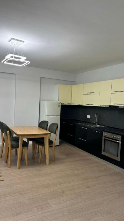 Apartament 1+1 me qira tek 5 Maji