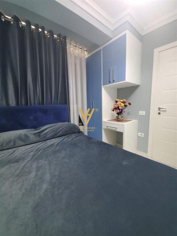 APARTAMENT 2+1+BLK ME QERA TEK RRUGA E DIBRES