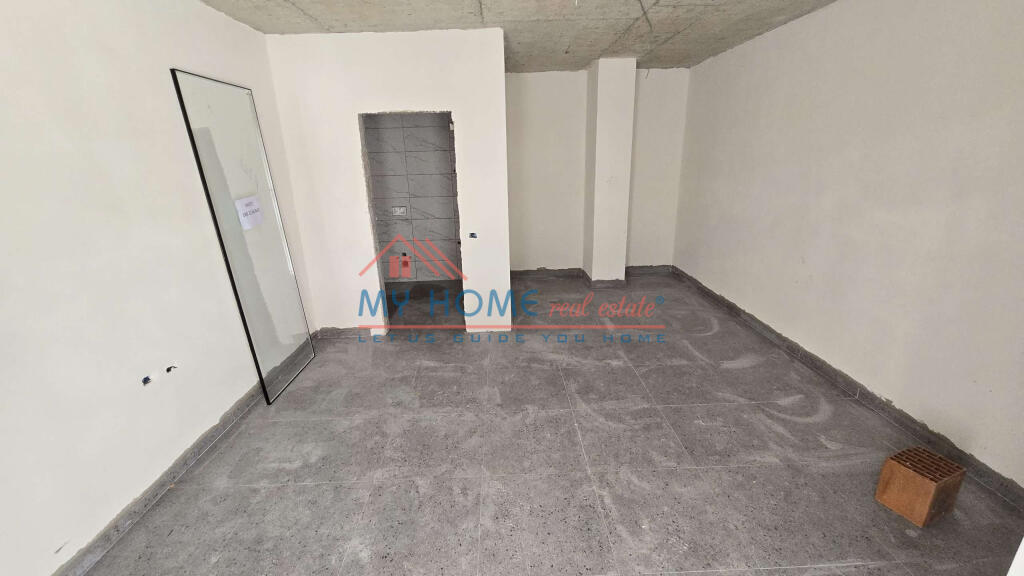 OFFER!!! Shop for Sale Univers City Tirana
