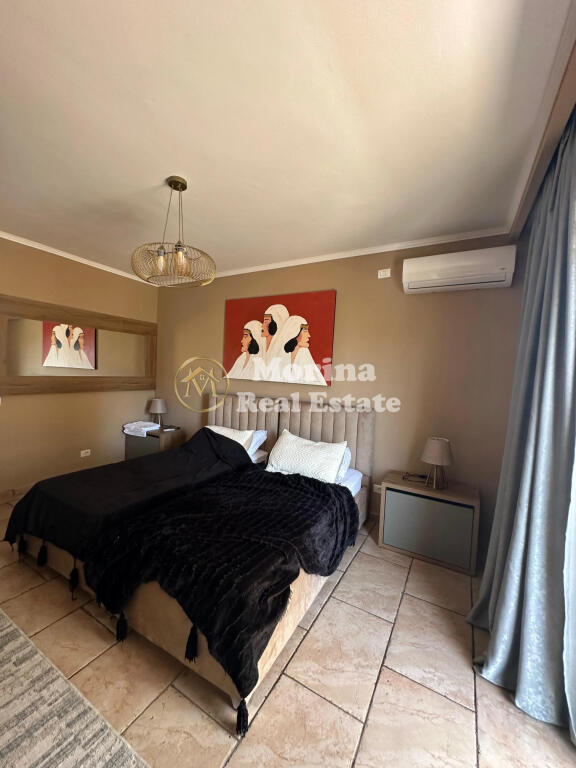 Apartament 2+1+3 ballkon, Me Qera, Pazari I Ri.