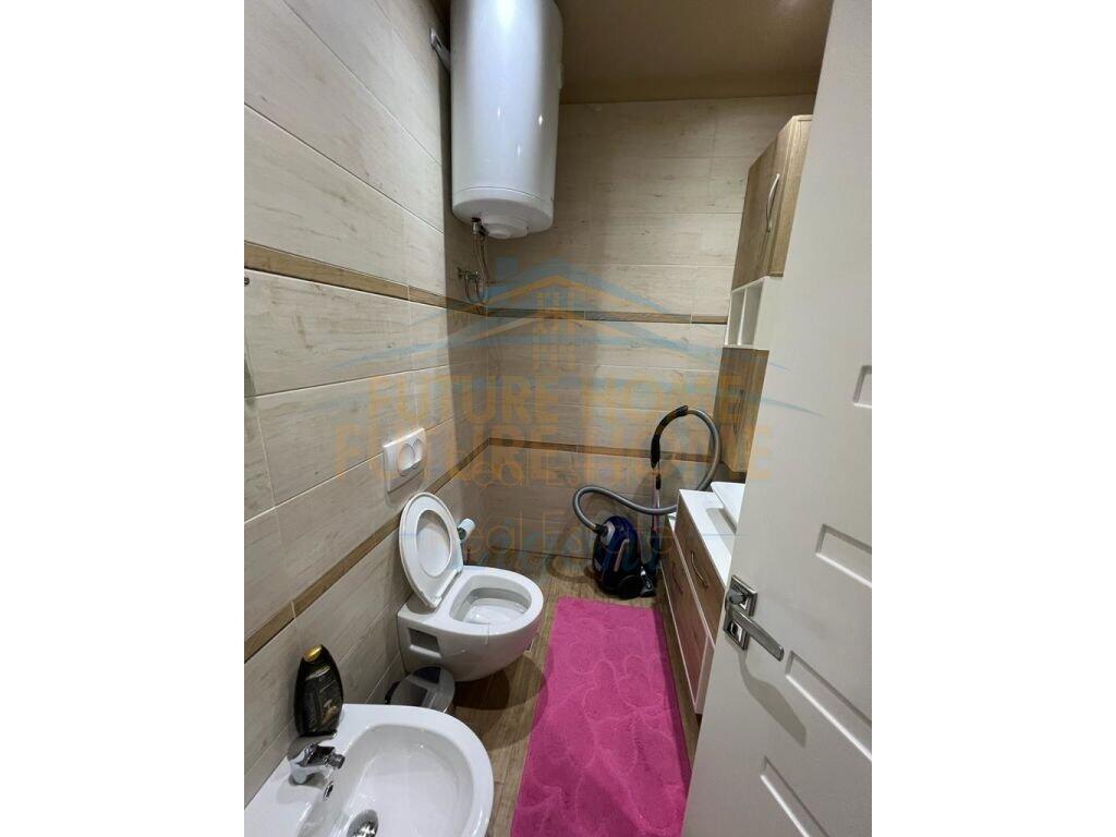 Shitet, Apartament 2+1+Parkim, Rruga e Kosovareve, Tirane.