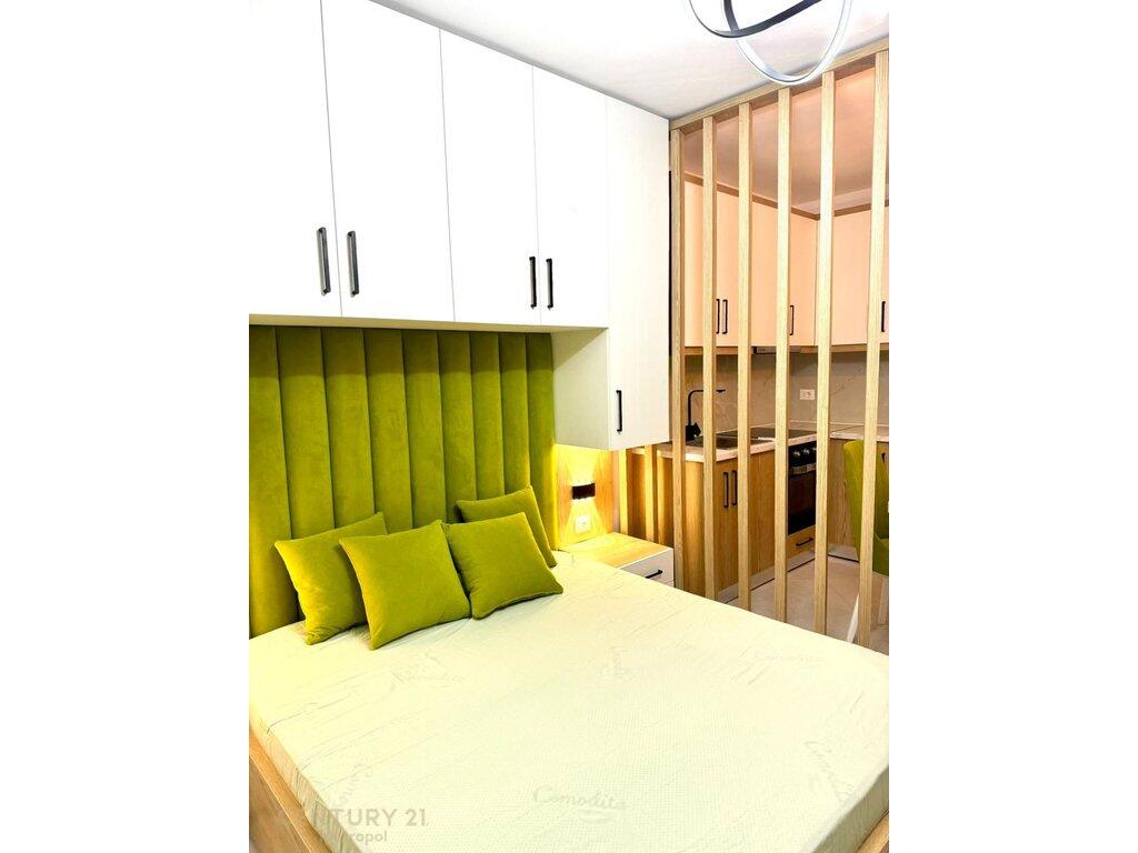 STUDIO FOR RENT, PARIS COMMUNE!   Metropol117111