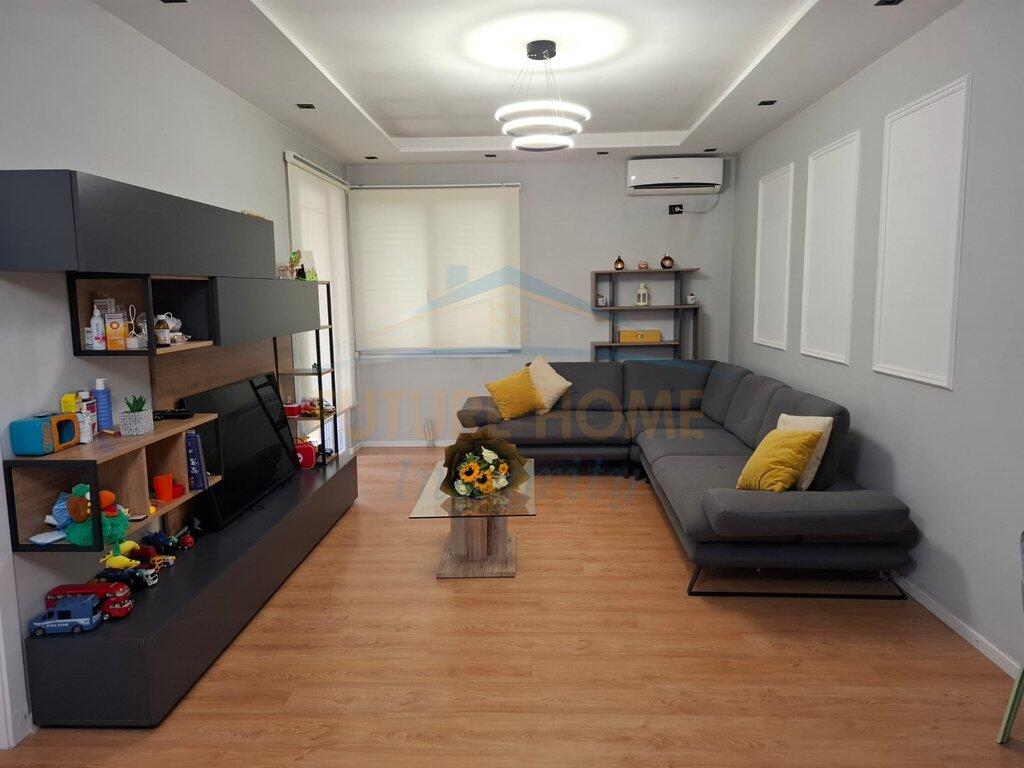 Qera, Apartament 2+1, Kopshti Botanik