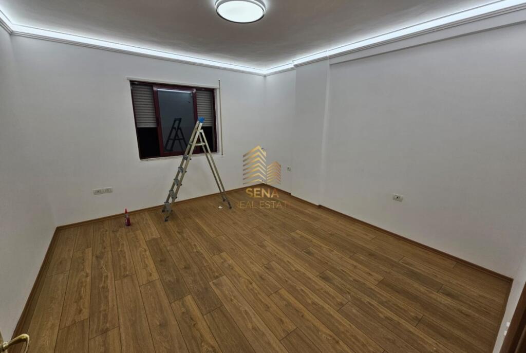 Shitet, Apartament 2+1+2+2blk, i diskutueshëm
