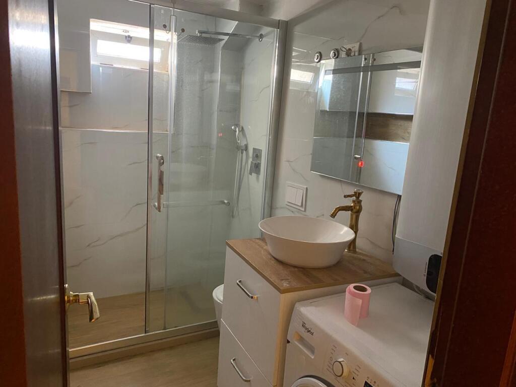 APARTAMENT ME QERA 1+1