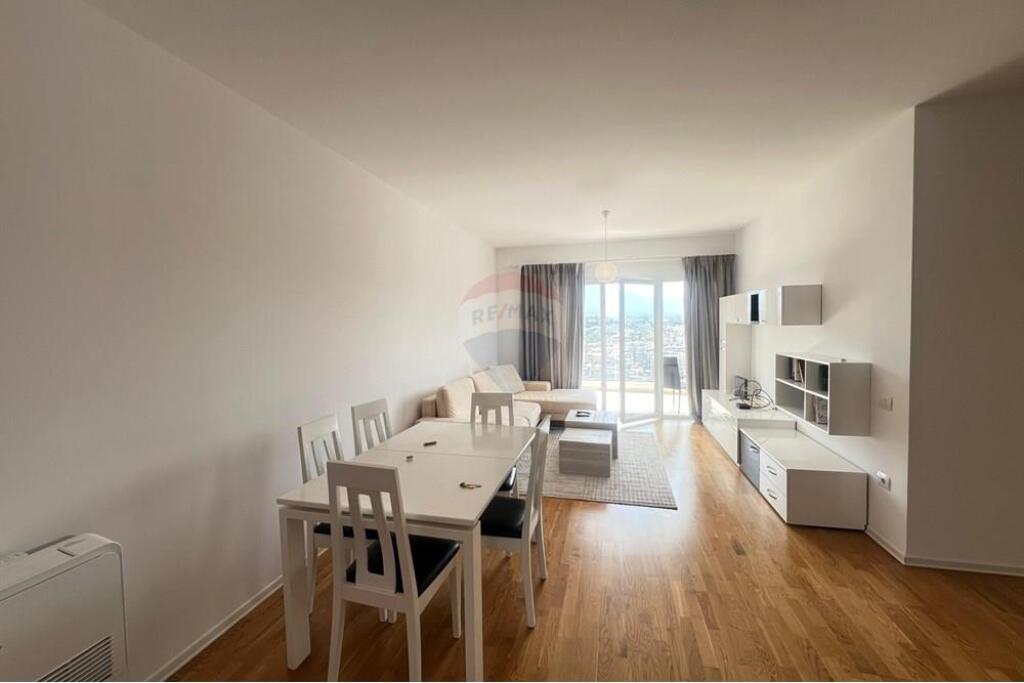 Apartament 2+1+2, Kopshti Botanik