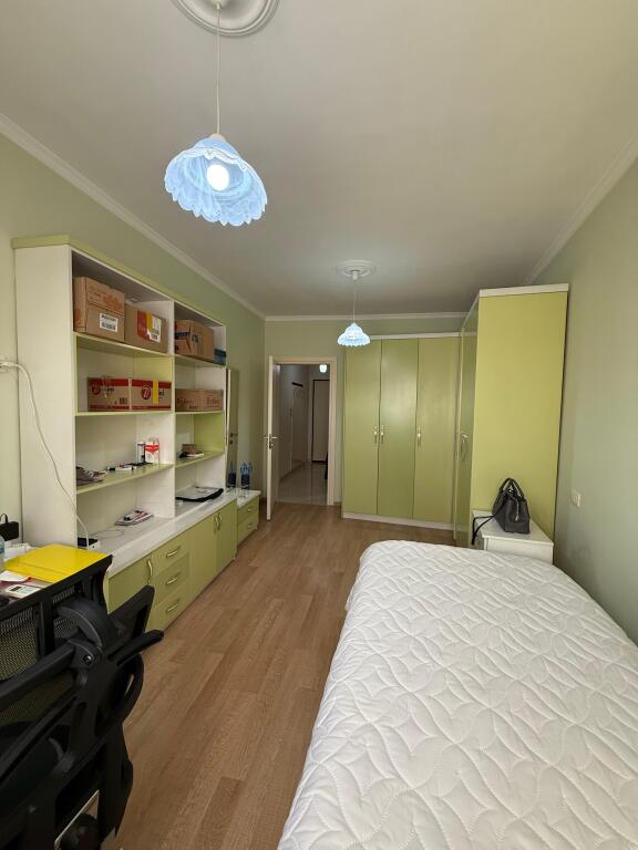 Apartment 2+1+2 for rent, Tregu Elektrik