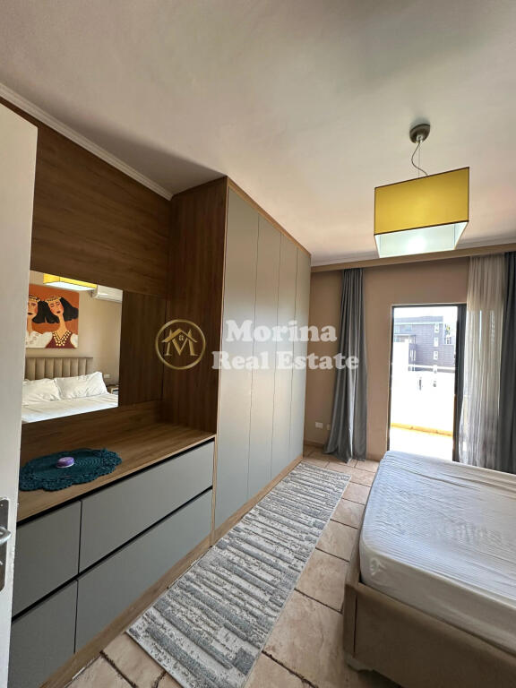 Apartament 2+1+3 ballkon, Me Qera, Pazari I Ri.