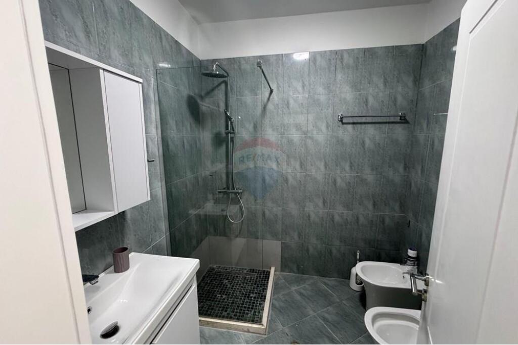 1+1 apartment for rent at the Paris Commune