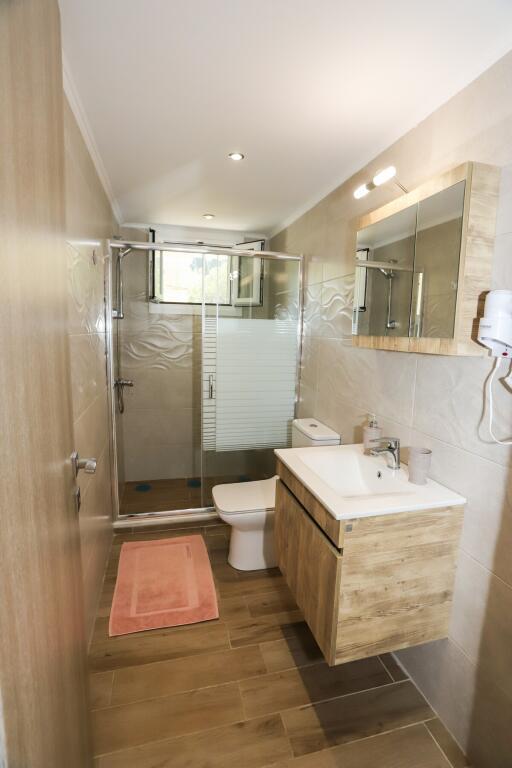 Apartament Me Qera 2+1 Tek Kompleksi Square 21 (ID B2201371) Tirane.