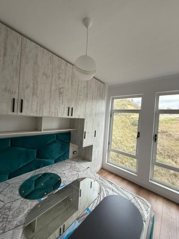 🏖️ Apartment for sale – Shkëmbi i Kavajës
