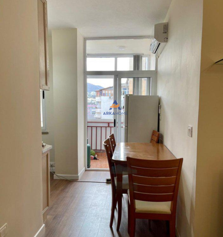 FOR SALE APARTMENT 1+1+BALCON NEAR THE CIRCLE OF "KOMUNES, KOMUNA E PARISIT".