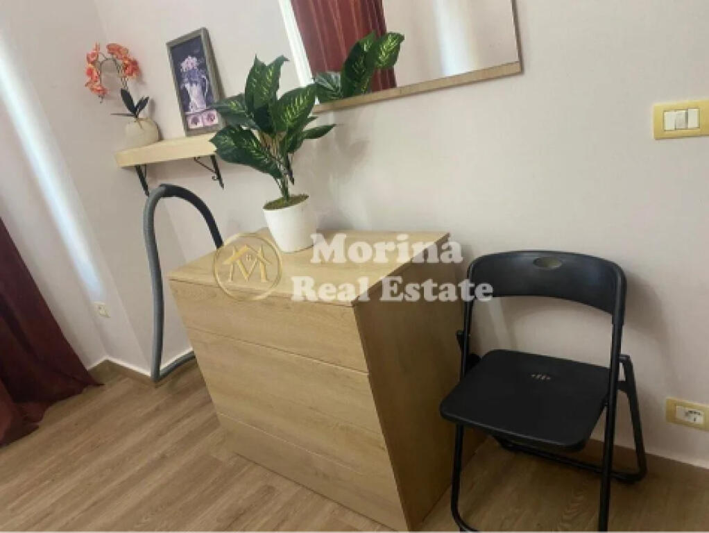 Qera, Apartament 1+1, Komuna Parisit