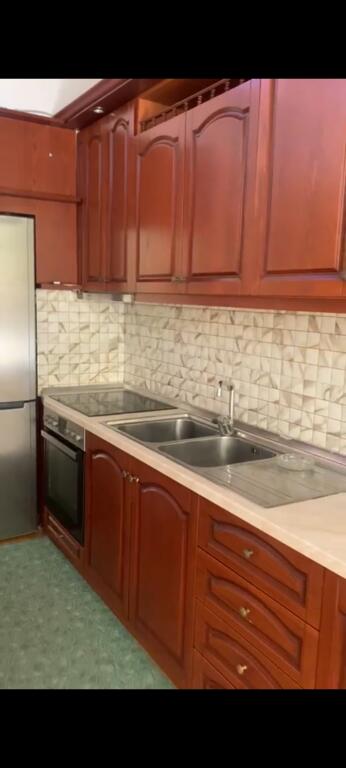 Apartament 2+1 për qira në Don Bosko.