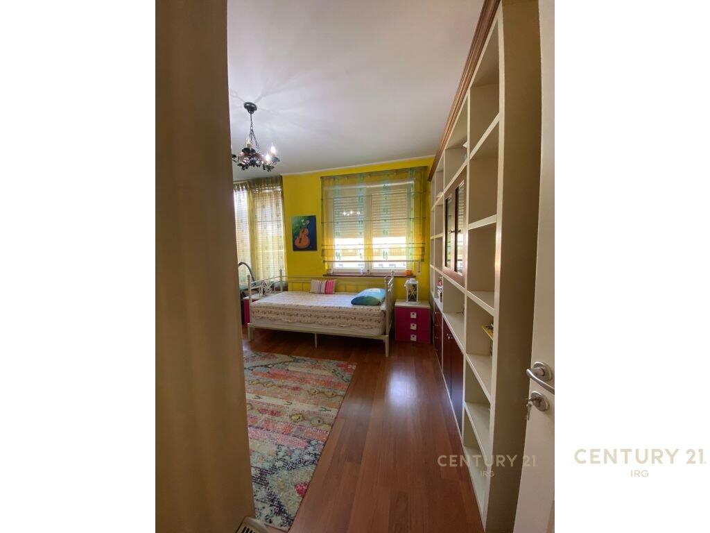 Elbasan Street Apartment 3+1+2+Parking Space! IRG117213