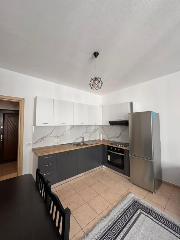 Apartament 2+1+2 me qira ne Astir