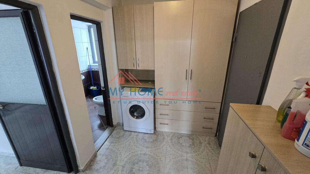 EKSKLUZIVE Apartament 1+1 ne shitje tek Shkolla e Bashkuar ne Tirane