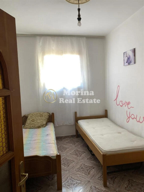 Qera, Vile Private 3+1, Spitali Nene Tereza