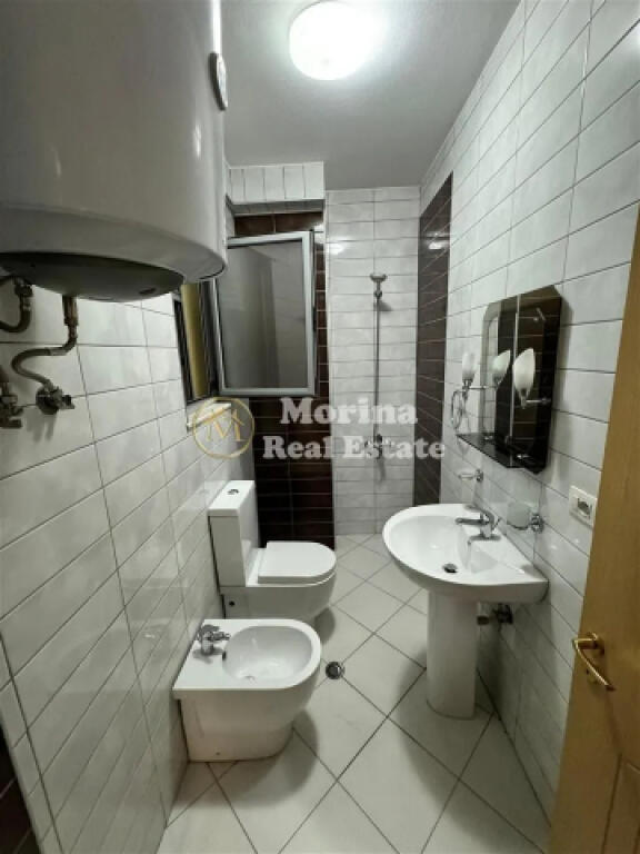 Qera, Apartament 3+1, Liqeni i Thate