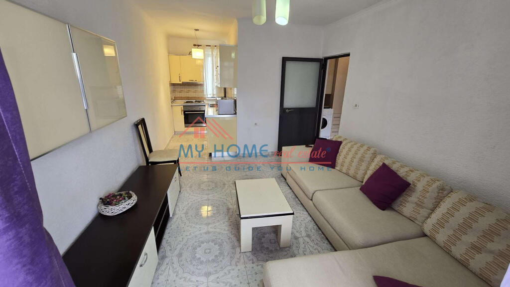 EKSKLUZIVE Apartament 1+1 ne shitje tek Shkolla e Bashkuar ne Tirane