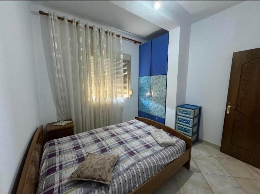 A 2+1 entrance is for rent on Ferit Xhajko street!