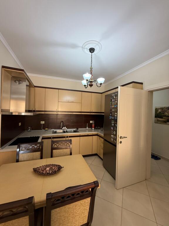 Apartment 2+1+2 for rent, Tregu Elektrik