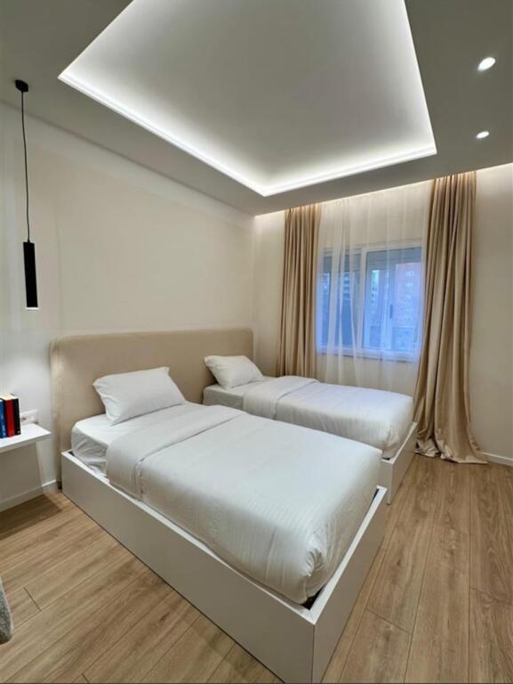 In Affitto - Appartamento 2+1 | Viale Zhan D'Ark