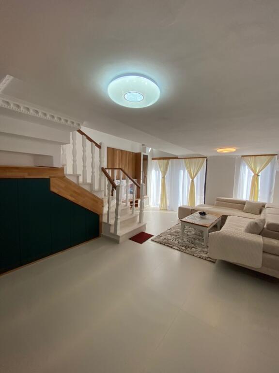 Villa 2+3 wc, Kodra e Diellit 2.
