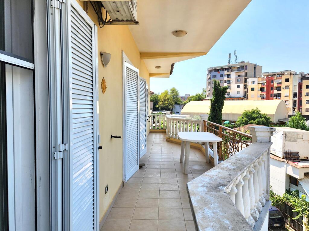 For Rent – Shkozë, Disha Street (near the New Bridge) 2+1 +2wc +3balcony And 1 Super Kitchen + With 1 Parking