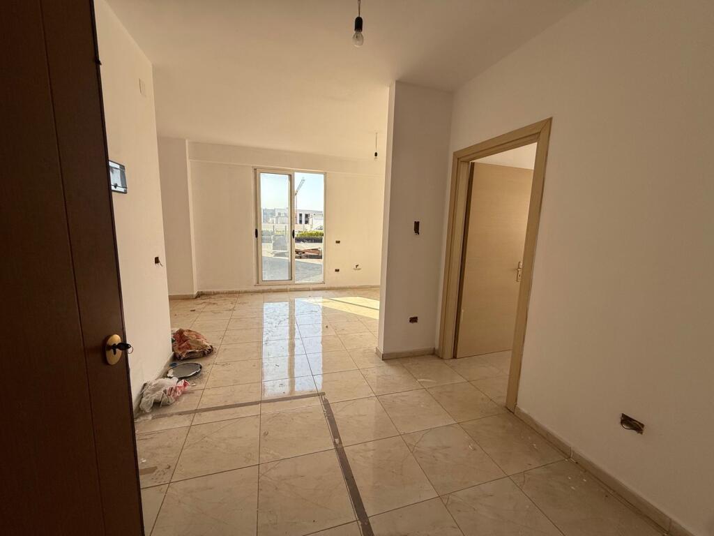 SHITET APARTAMENT 2+1+VERANDE ASTIR