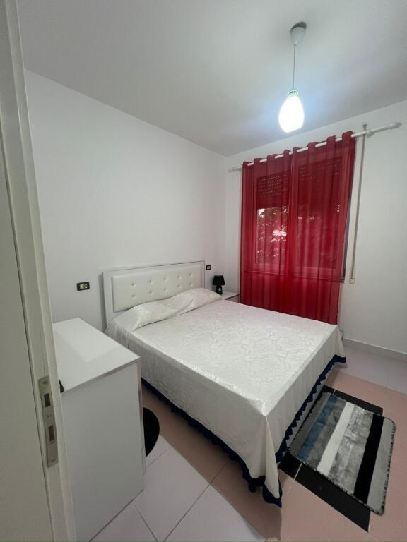 Apartament 1+1 me qira tek kopshti botanik