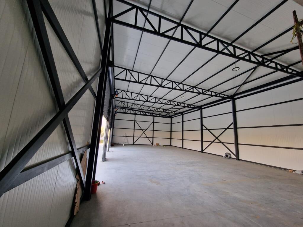 Magazzino in affitto