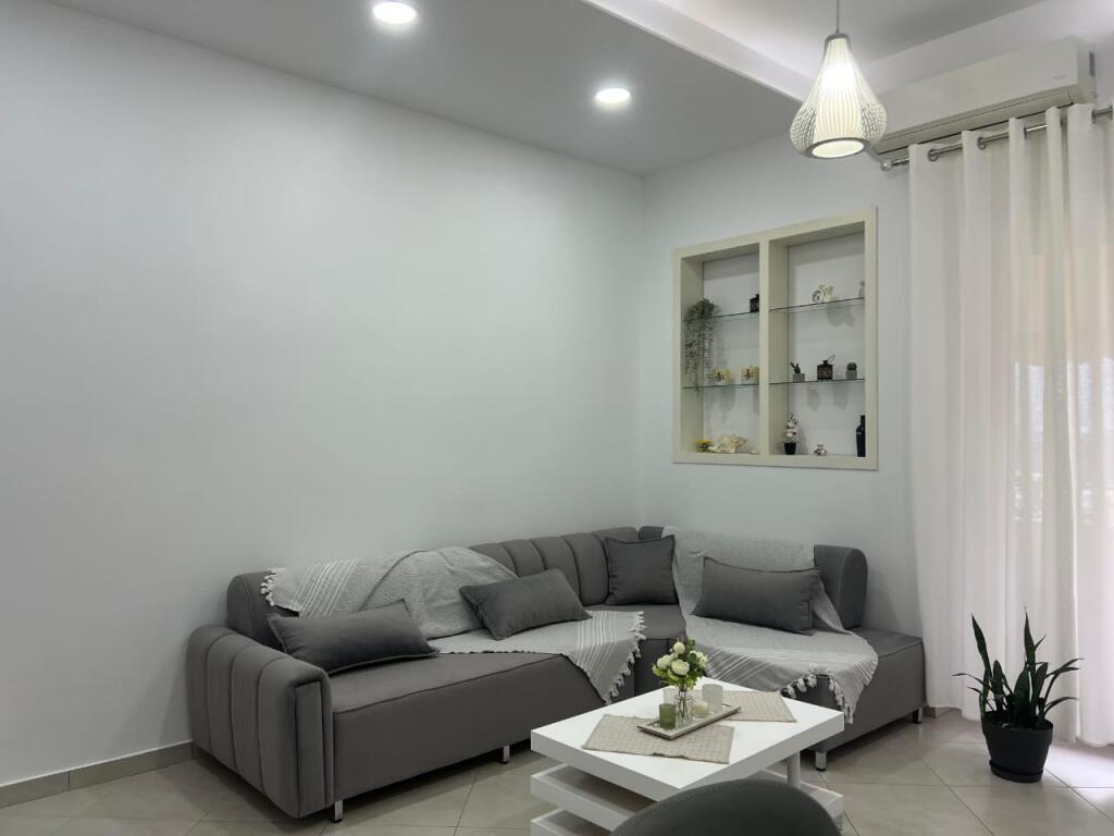 Jepet me Qira – Apartament 1+1 | Kopshti Botanik