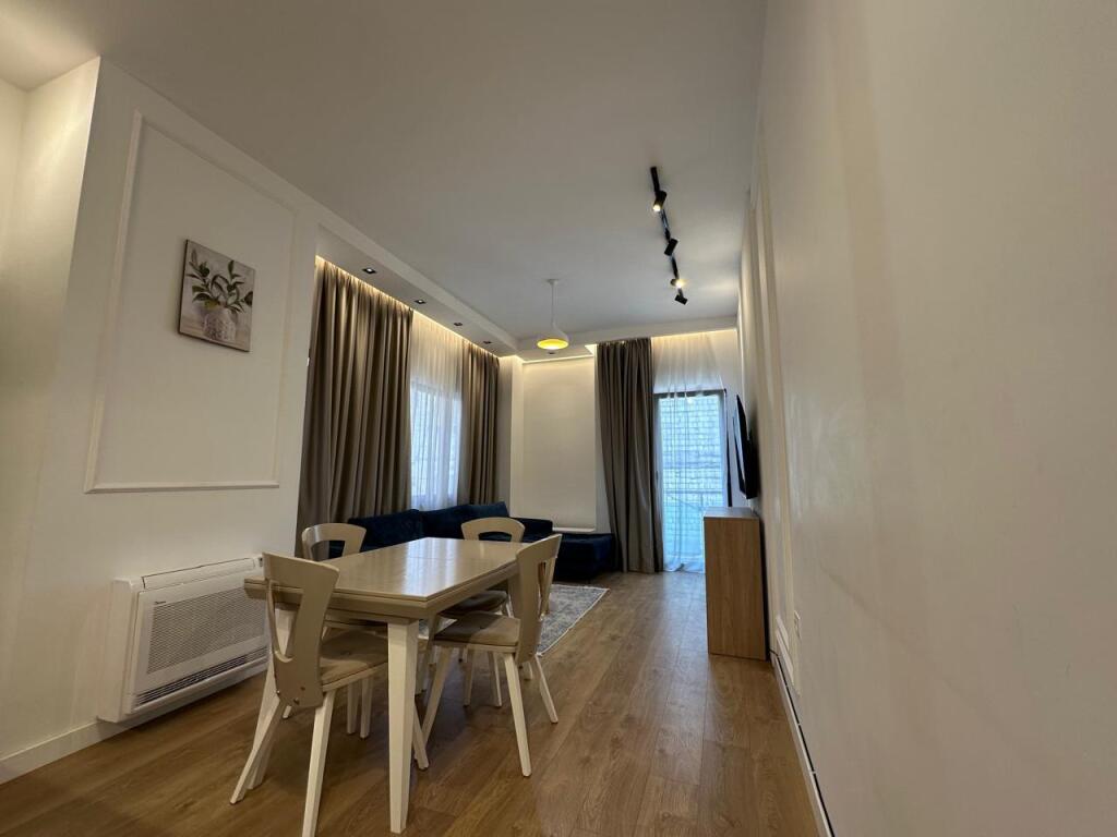 Rent Apartment 1+1 Near the intersection of the Paris Commune