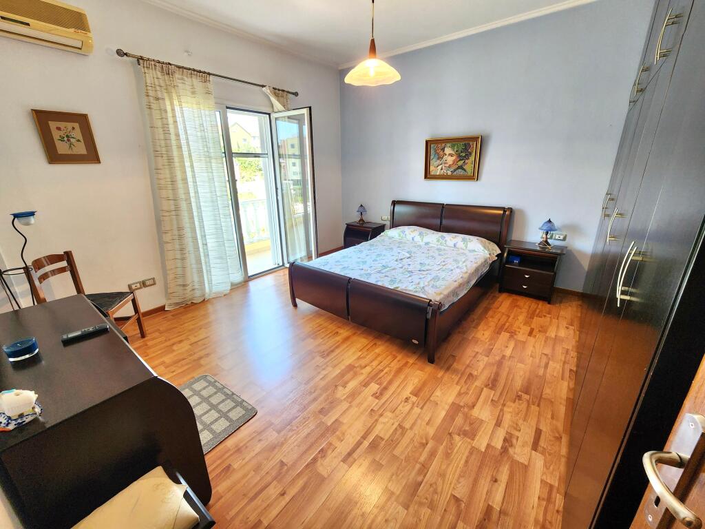 For Rent – Shkozë, Disha Street (near the New Bridge) 2+1 +2wc +3balcony And 1 Super Kitchen + With 1 Parking