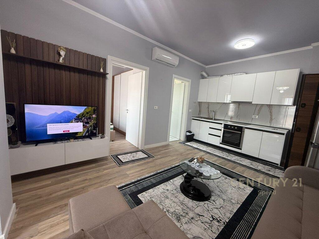 Appartamento 1+1 in affitto in Via 5 Maji, Tirana!