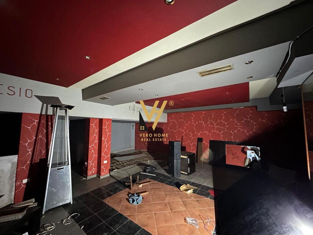 DYQAN 220 M2 ME QERA TË PAZARI TË RI