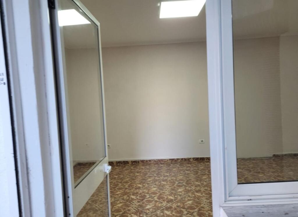 For rent business space (Foreign Language School)