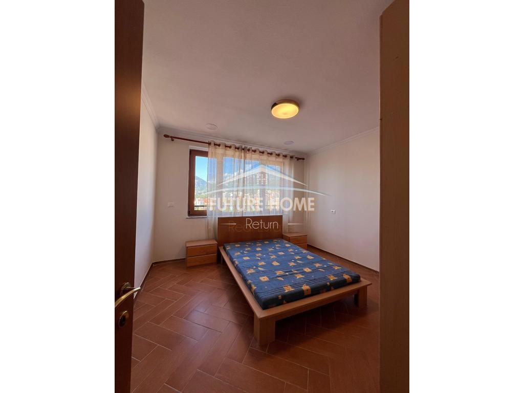 Shitet Apartament 2+1, Kinostudio