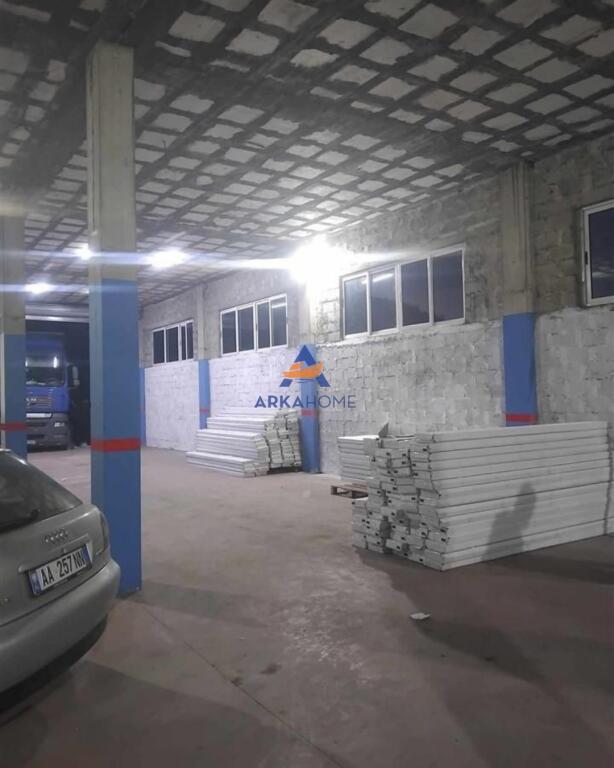 MAGAZINE FOR RENT IN "VORË"