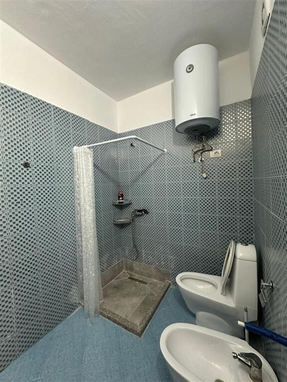 APARTAMENT 2+1+2 Prane Rruges Astir