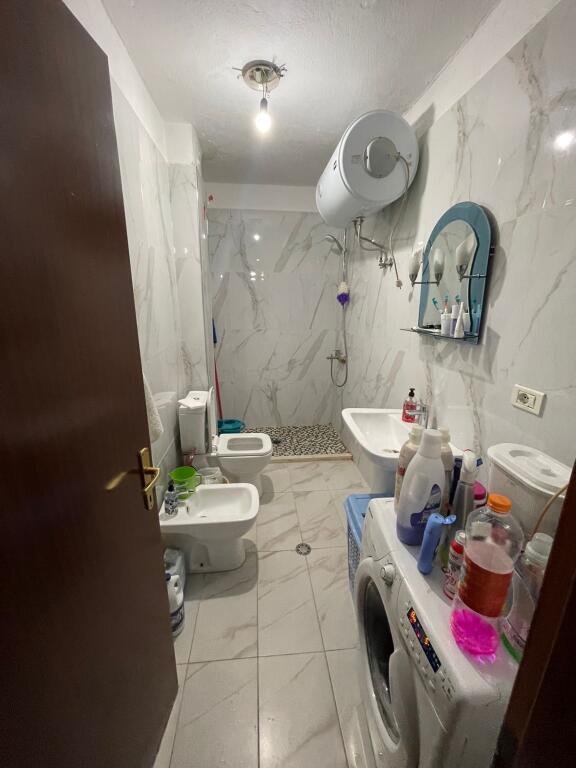 Jepet Me Qera Apartament 2+1+1 me Ballkon