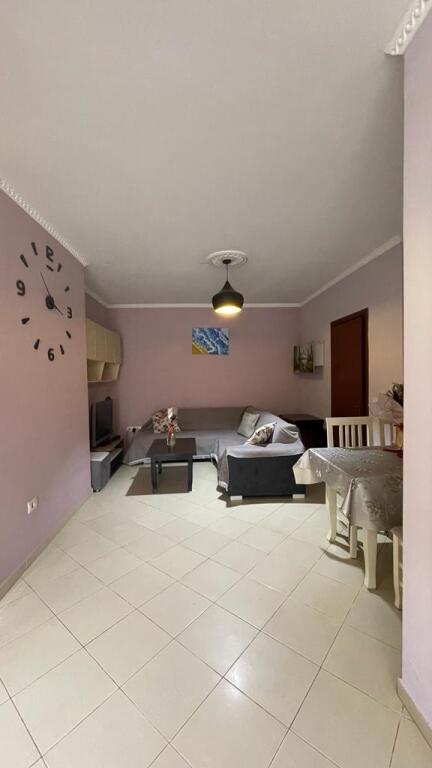 In Affitto Appartamento 1+1+1 Balcone