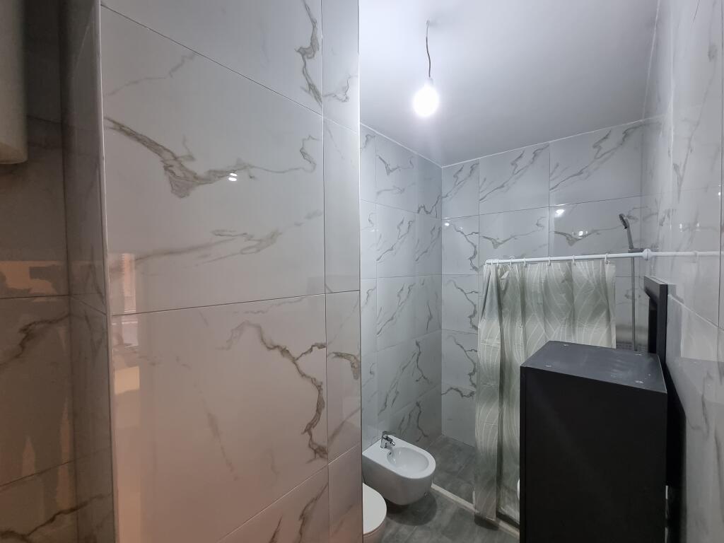 Apartament 1+1 ne Mangalem, Ali Demi