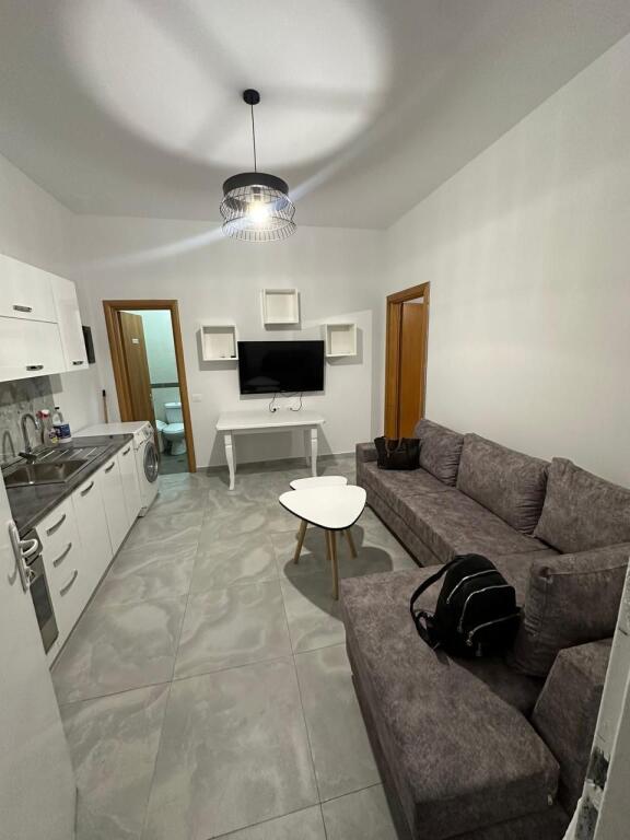 Appartamento 1+1 in Affitto – Vicino a Kontaktit, Via Ndre Mjeda