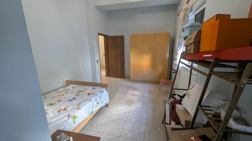 Appartamento 1+1+1 con Balcone in Affitto